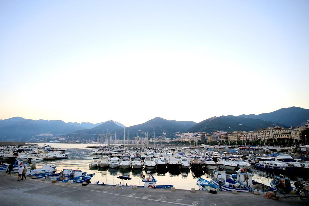 B&B Salernoway Bagian luar foto
